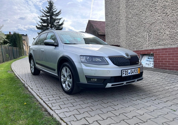 Skoda Octavia cena 61800 przebieg: 198326, rok produkcji 2016 z Mikstat małe 37